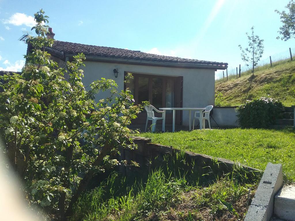 Gite Le Chapis Saint-Chamond Εξωτερικό φωτογραφία
